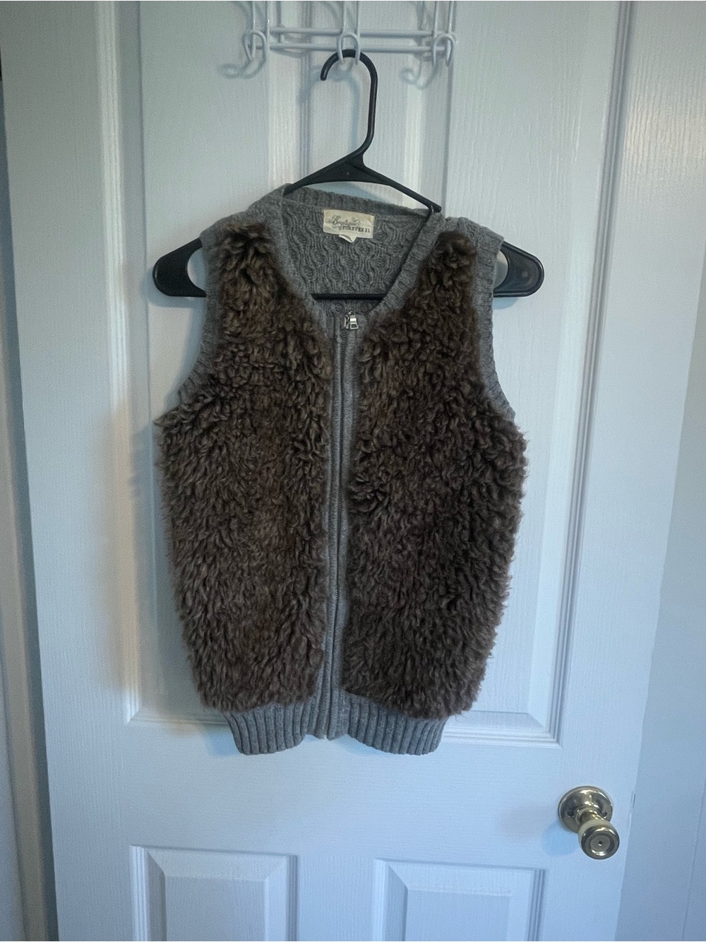 Boutique Forever 21 Vintage Faux-Shearling Zip Front Vest in Dark Brown